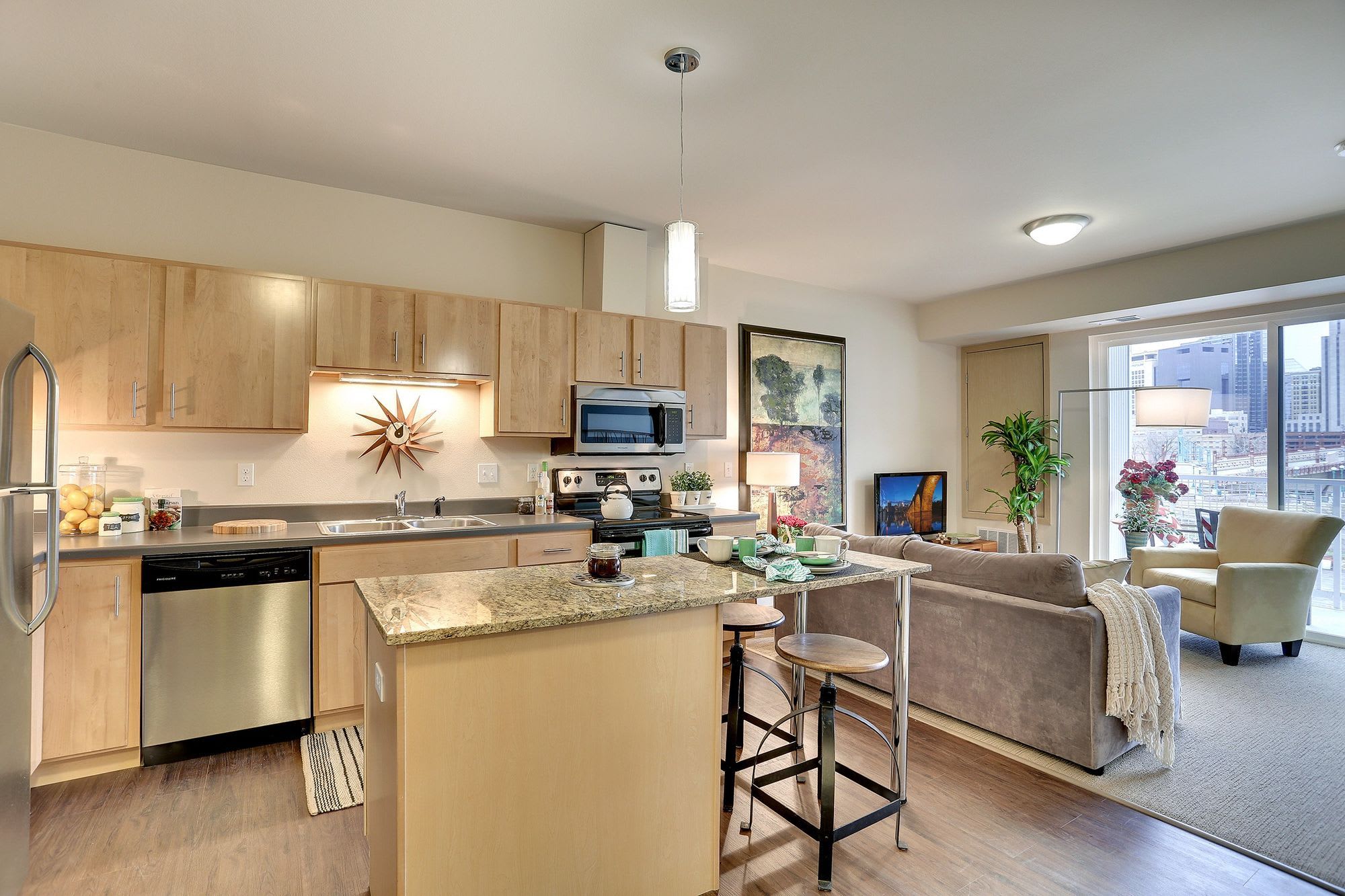 West Side Flats – photo 5