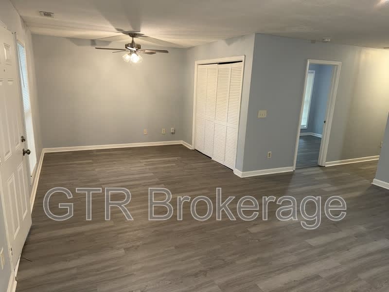 1145 Booker Ave SW – photo 2