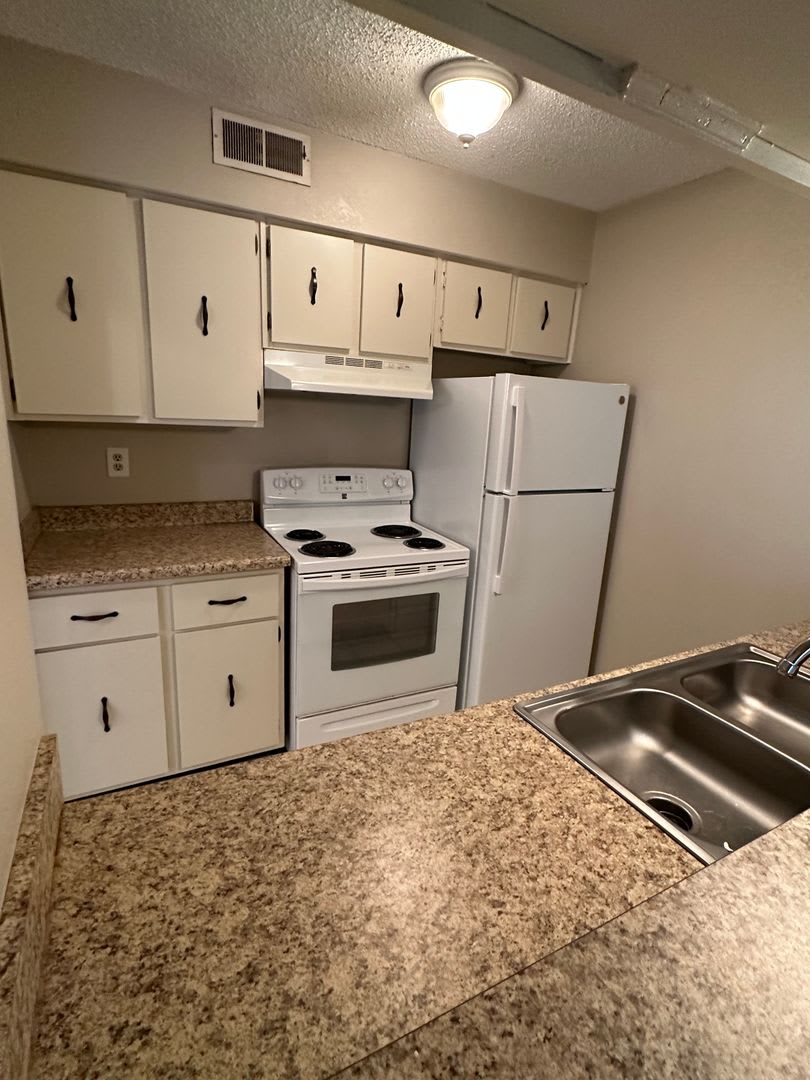 1BD/1BA Condo located on the Germantown/Memphis Line! – photo 3