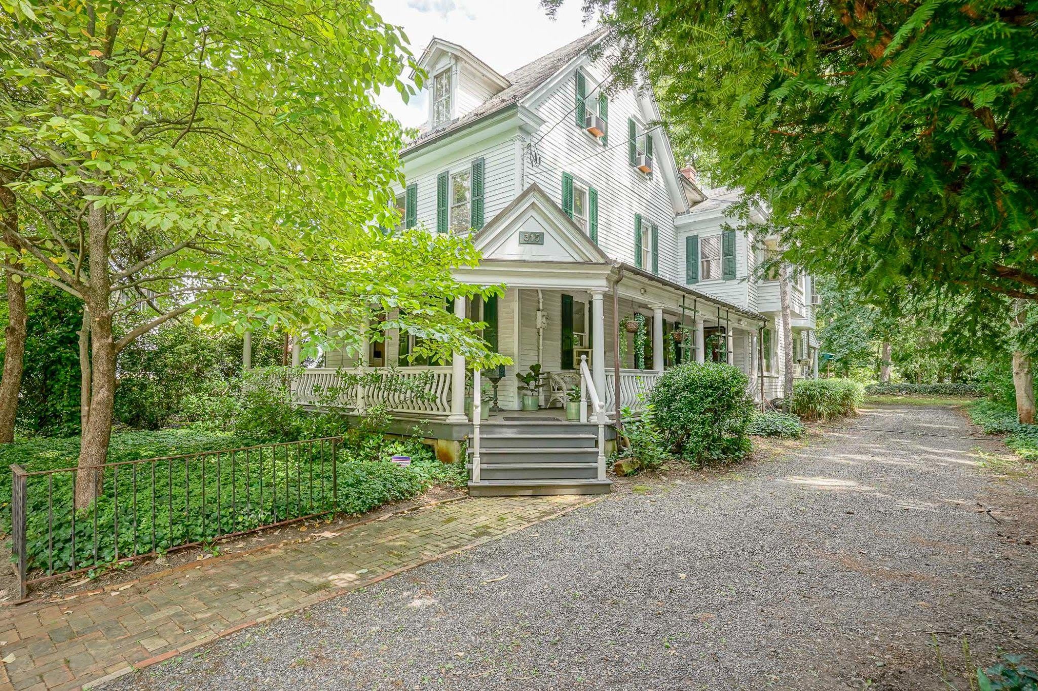 315 CHESTNUT Street – photo 2