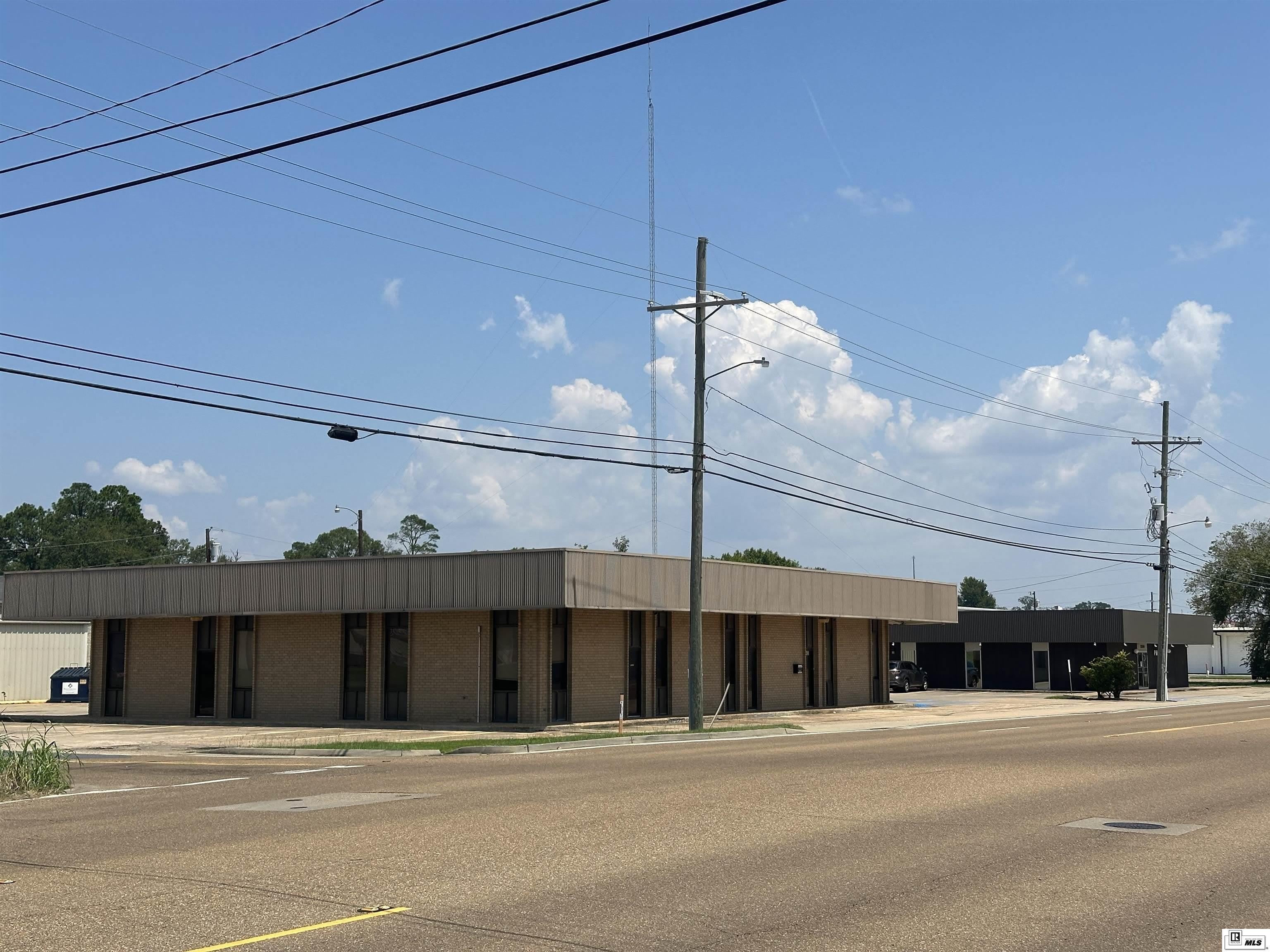 3201 ARMAND STREET – photo 3