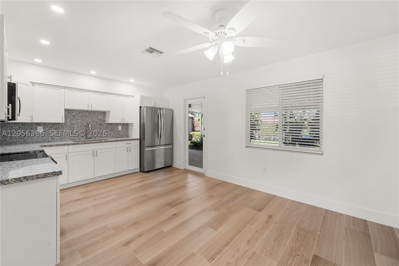 35 Nw 49Th Ave – photo 3