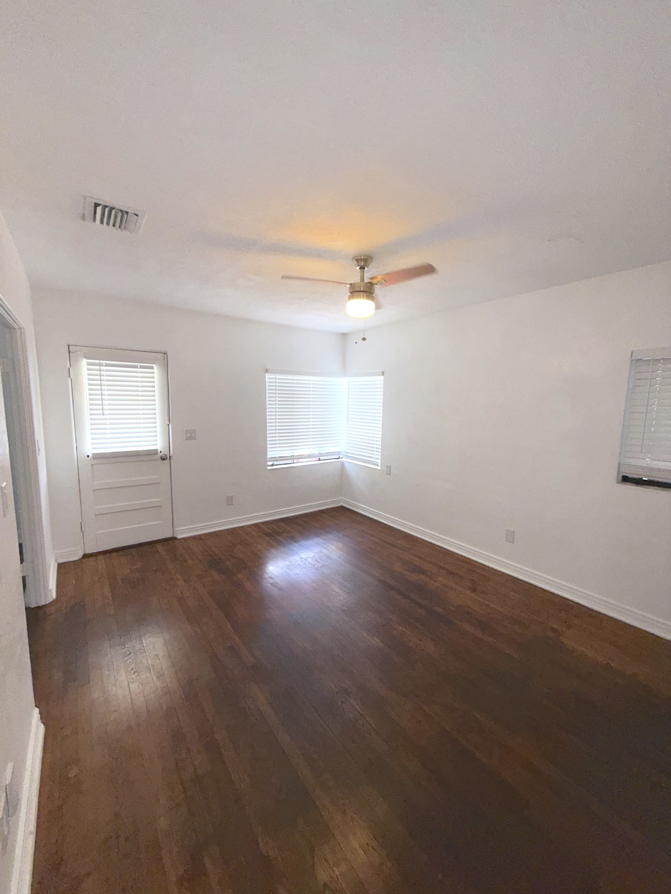 1415 Asher Lane – photo 3