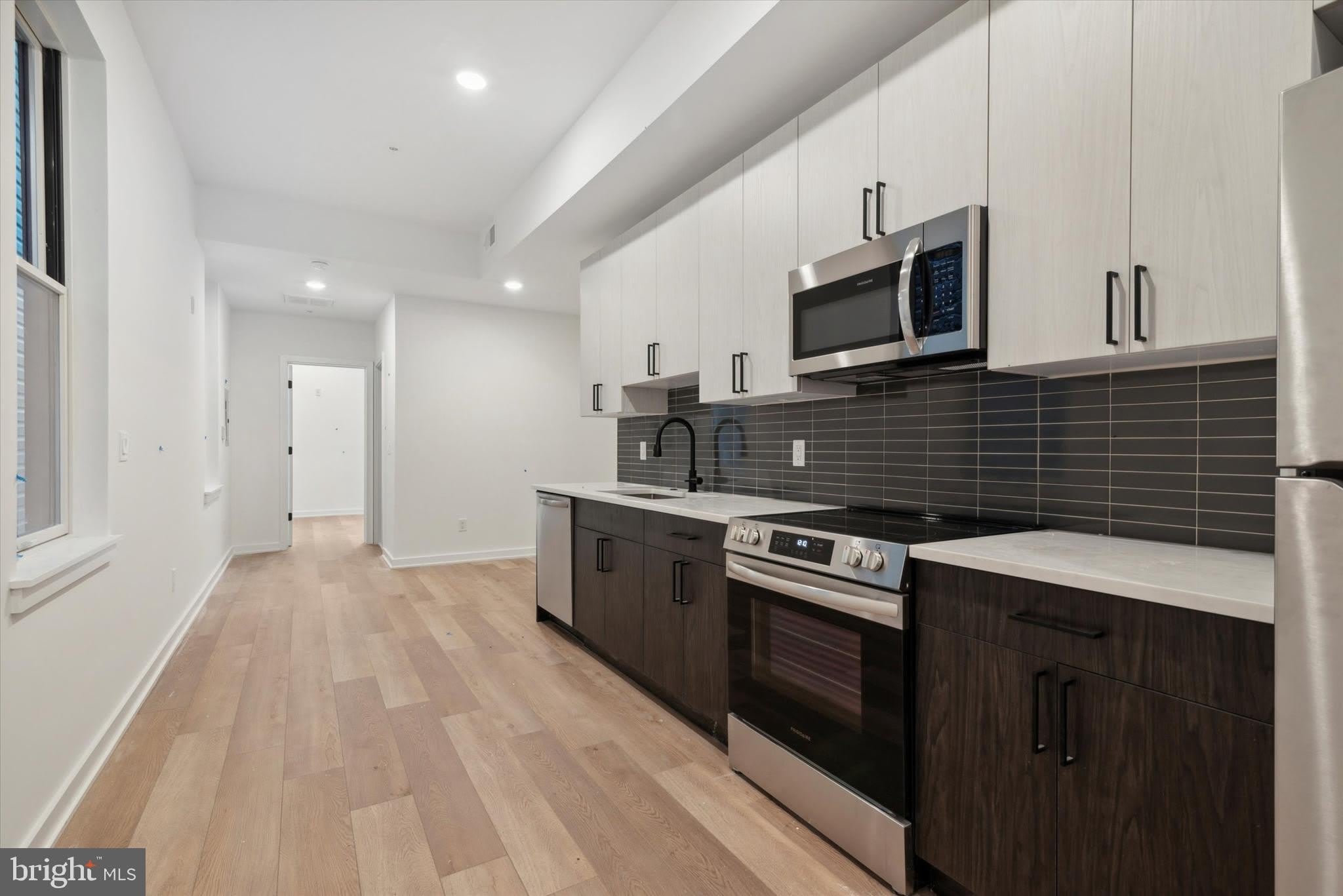 1704 FRANKFORD AVENUE – photo 2