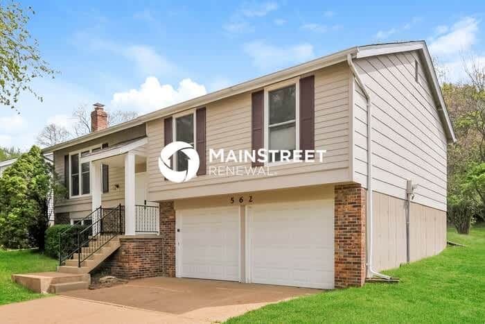562 Green Forest Drive – photo 2