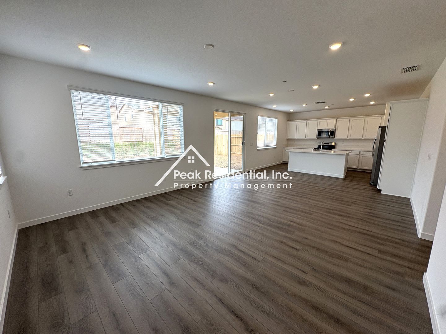 Brand New 3bd/2.5 Rancho Cordova Home With Loft-Must See! – photo 5