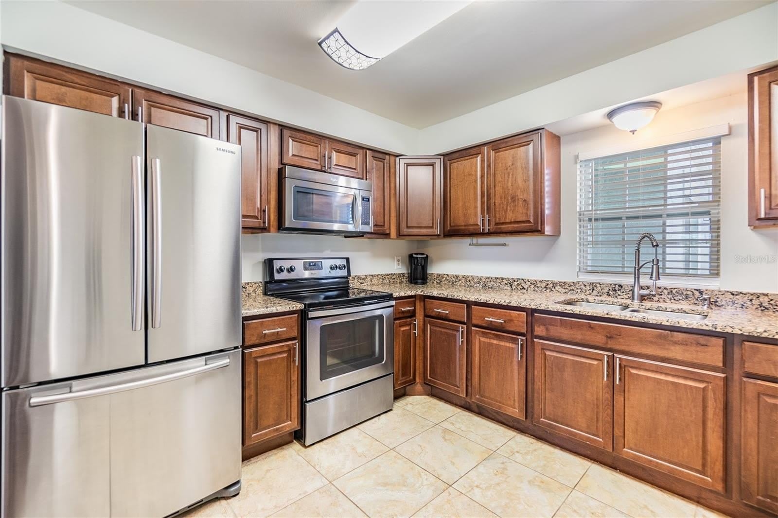 701 Poinsettia Road – photo 4
