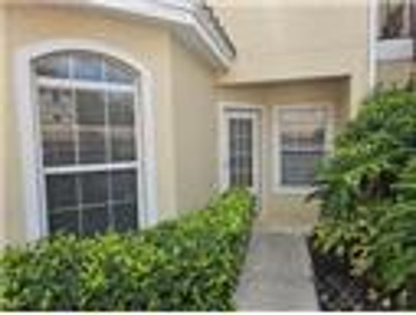 694 Seabrook Ct. – photo 2