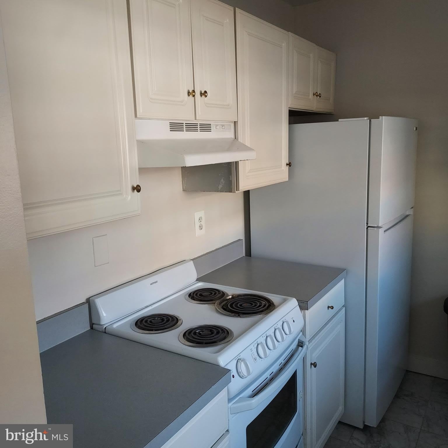 610 MADISON Street – photo 5