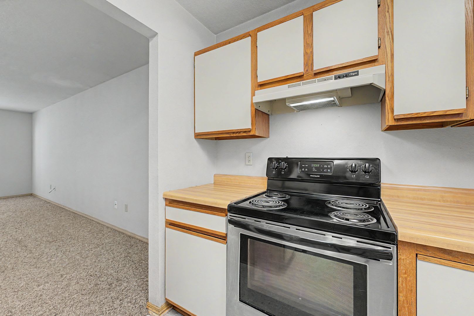 1 2 Off First Months Rent Cozy 2 Bedroom 1 Bathroom Townhouse With Washer Dryer In A Quiet Relaxing Setting – photo 4