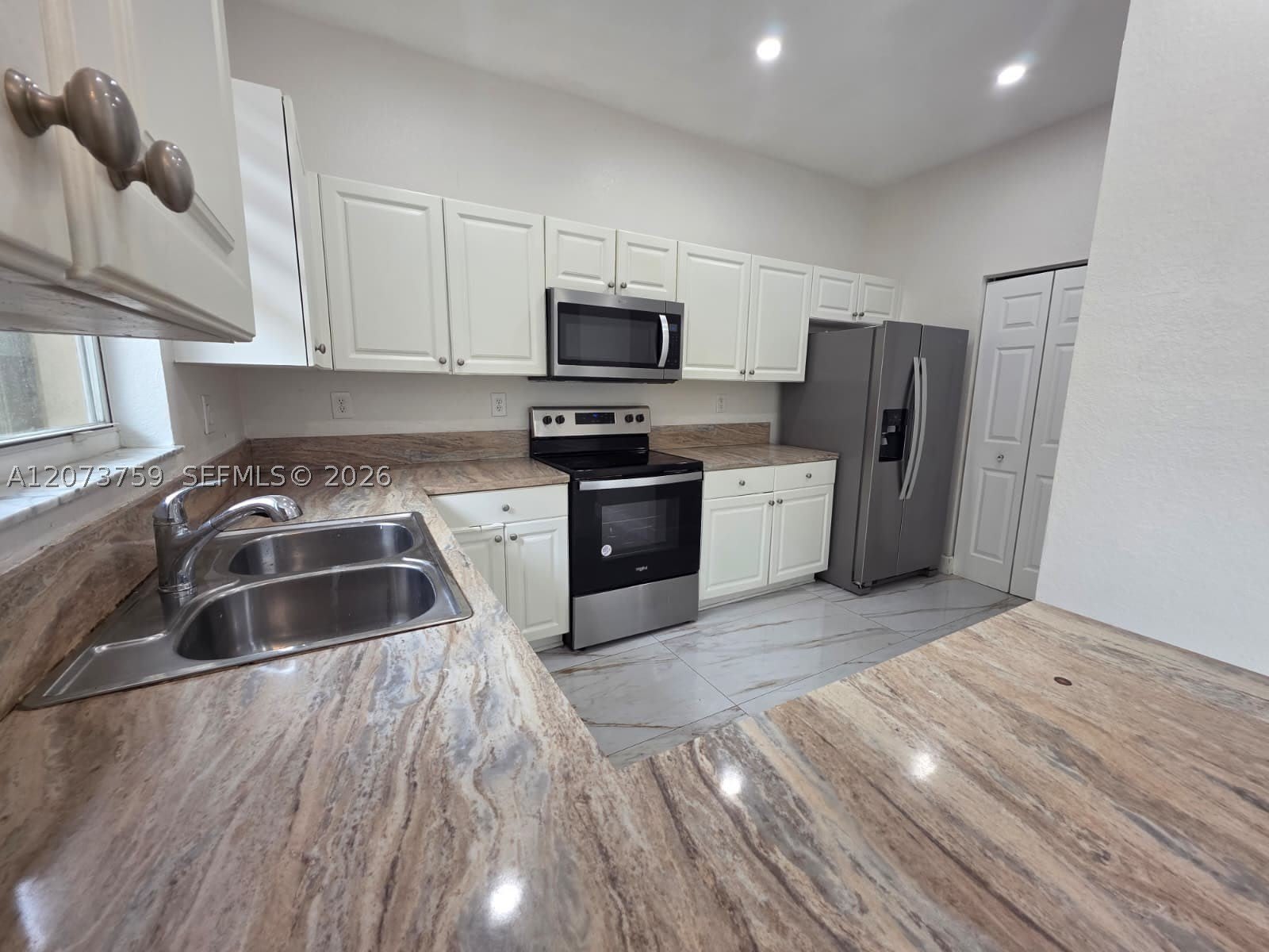 12822 SW 135th St – photo 4