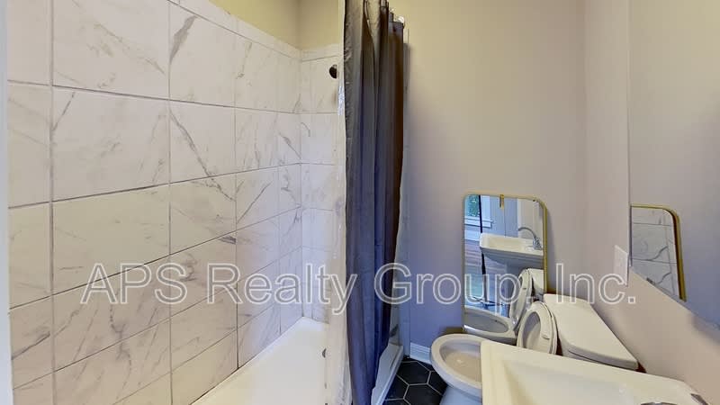 301 North Spring Street – photo 4