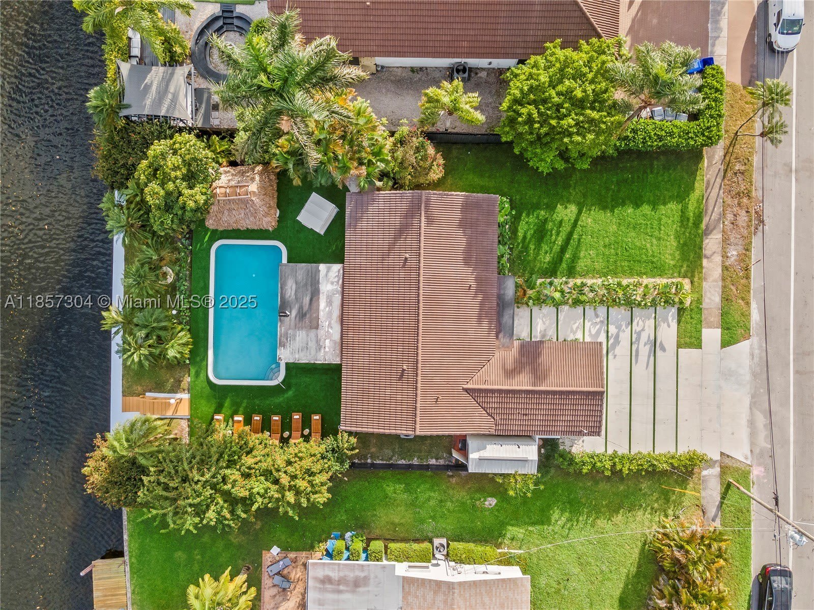 209 N 31st Ave – photo 4