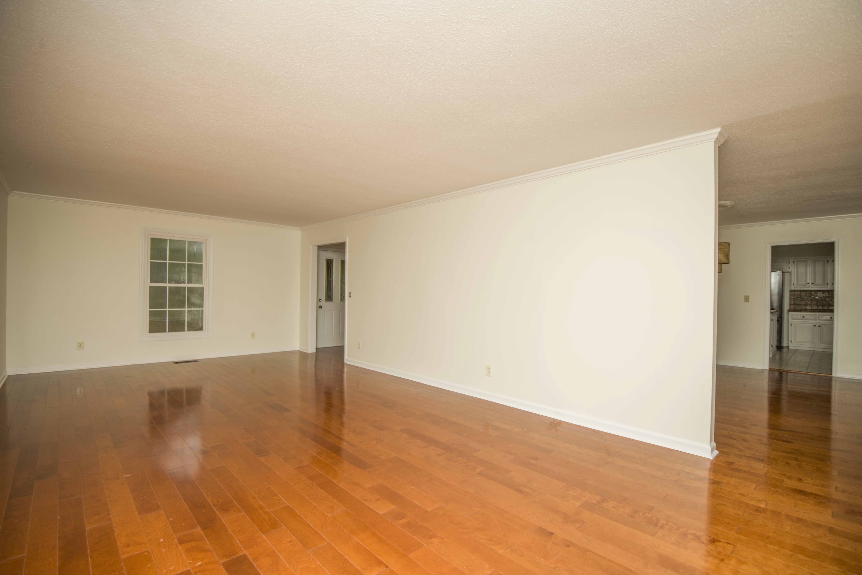 11144 Pleasant Forest Drive – photo 5