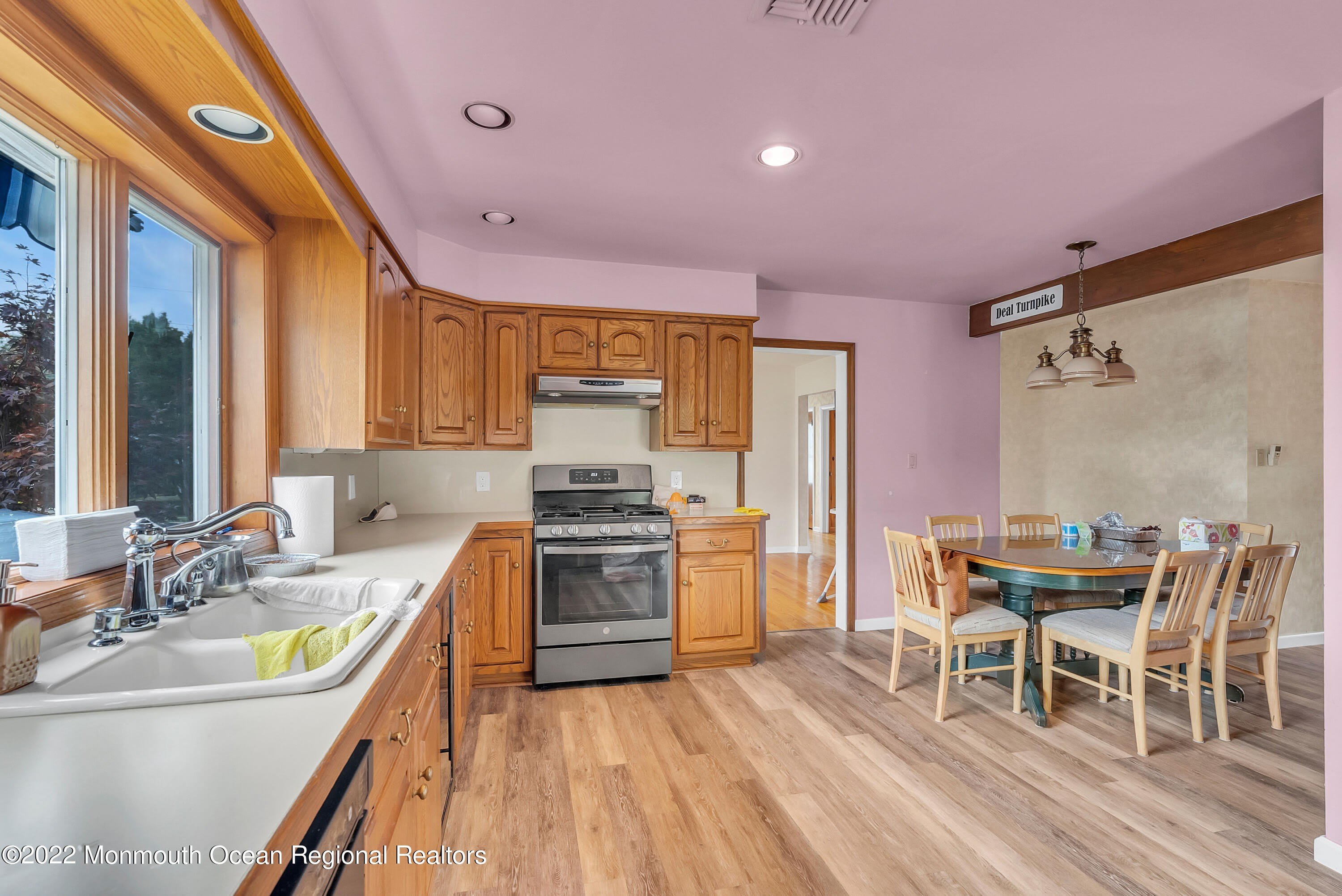 11 Elm Avenue – photo 5