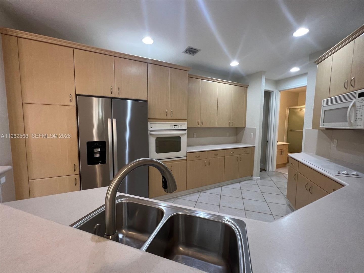 2816 Kinsington Circle 28 1 Weston Fl 33332 – photo 1