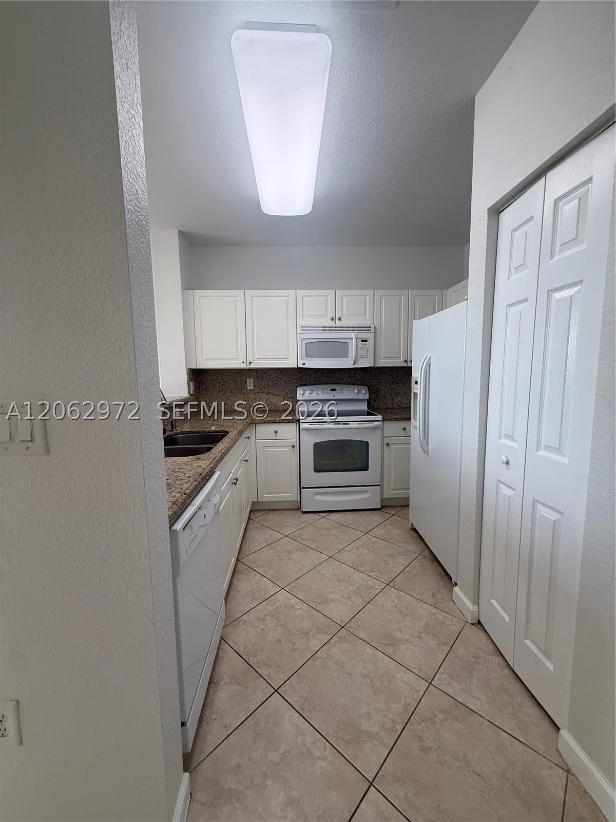 3064 Se 1St Dr – photo 3