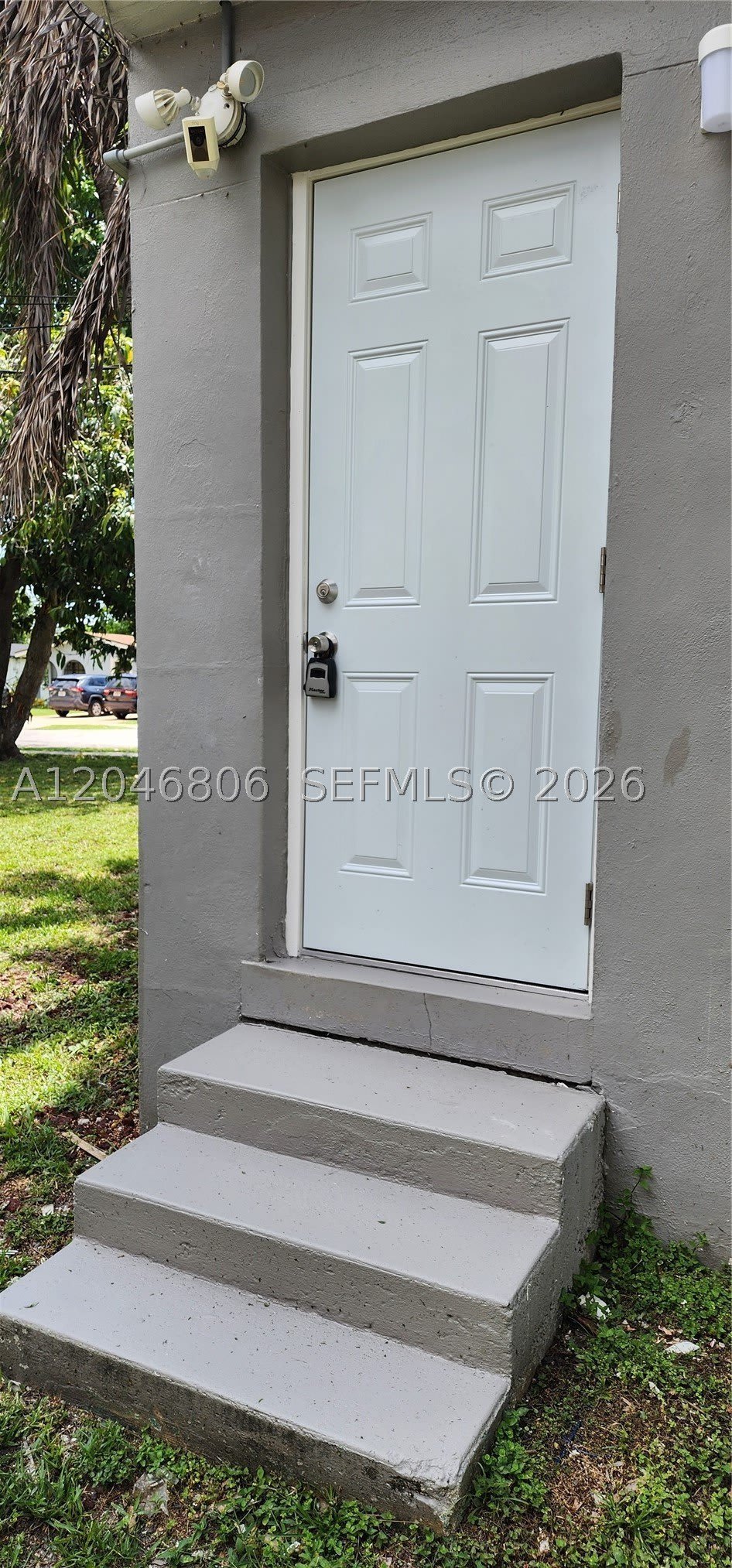 2214 N 25th Ave – photo 3