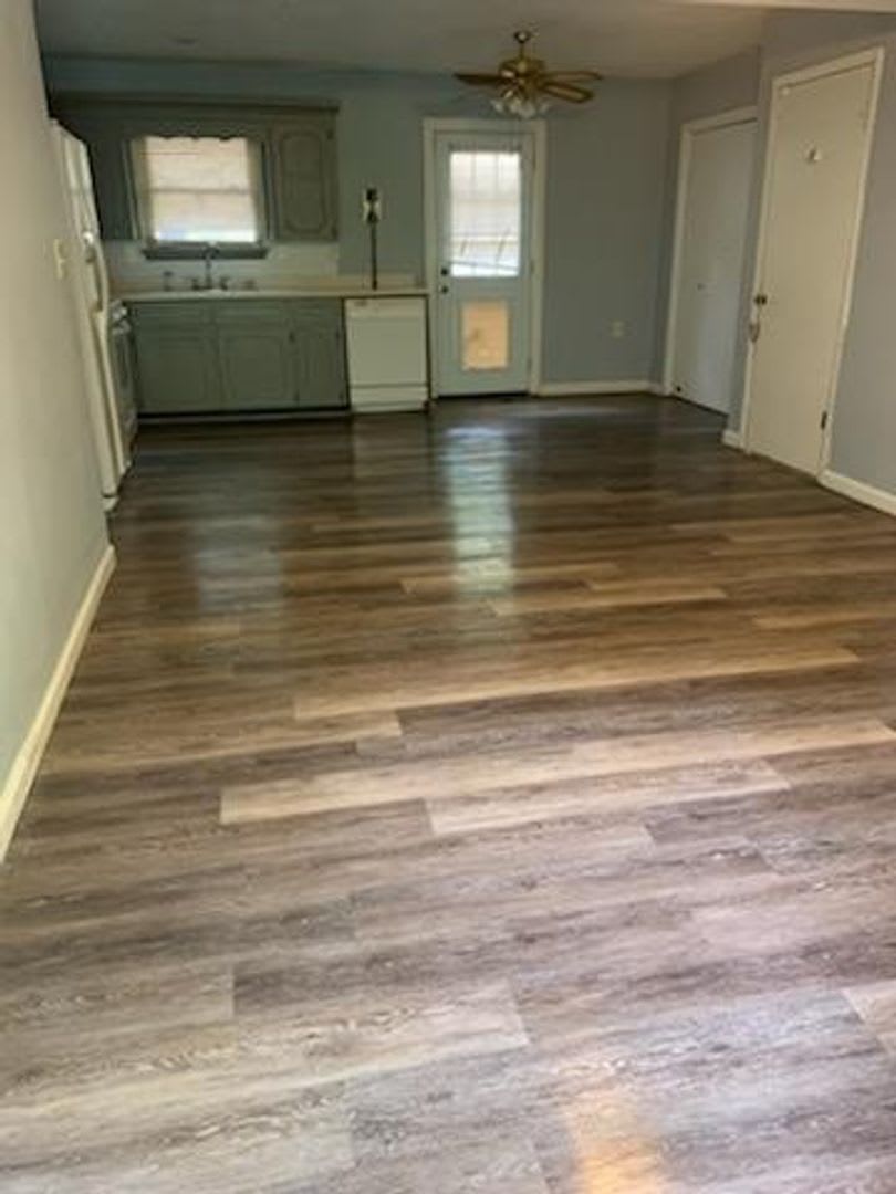 QUESTIONS PLEASE – photo 2