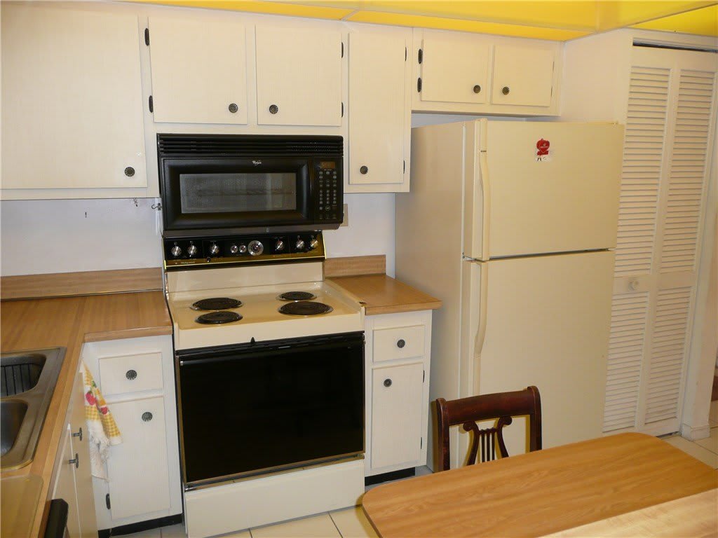 753 Michigan – photo 2