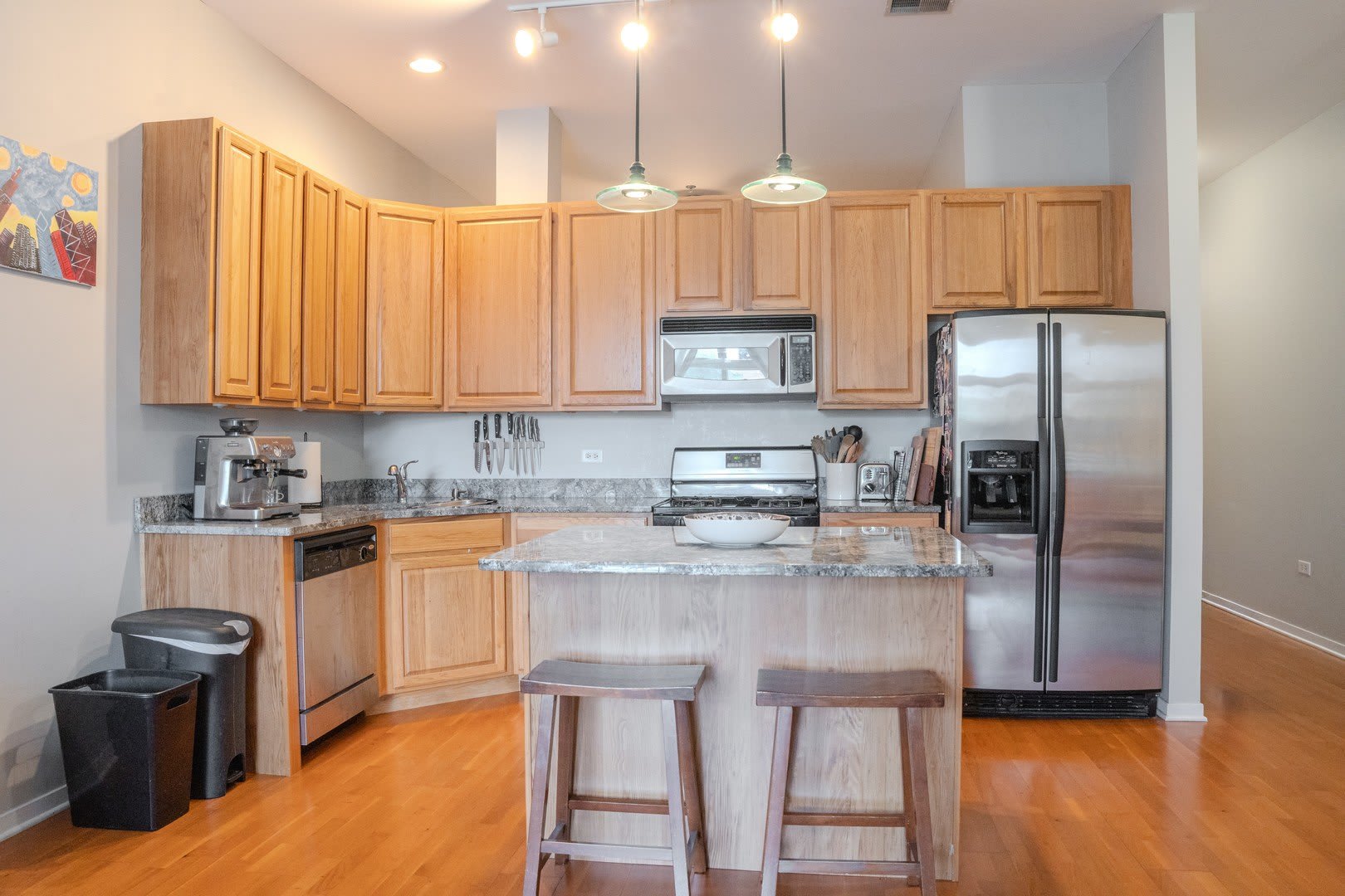 2915 N CLYBOURN Avenue – photo 5