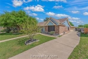 1806 Rosebud Court – photo 2