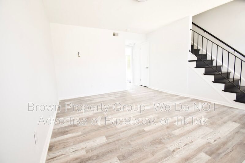 2105 Grand Prix Dr – photo 2