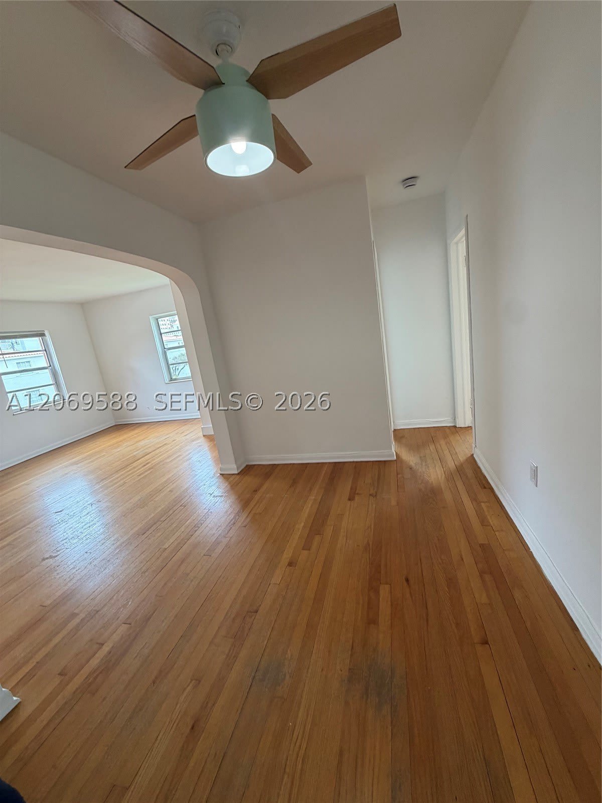 33 Madeira Ave – photo 5