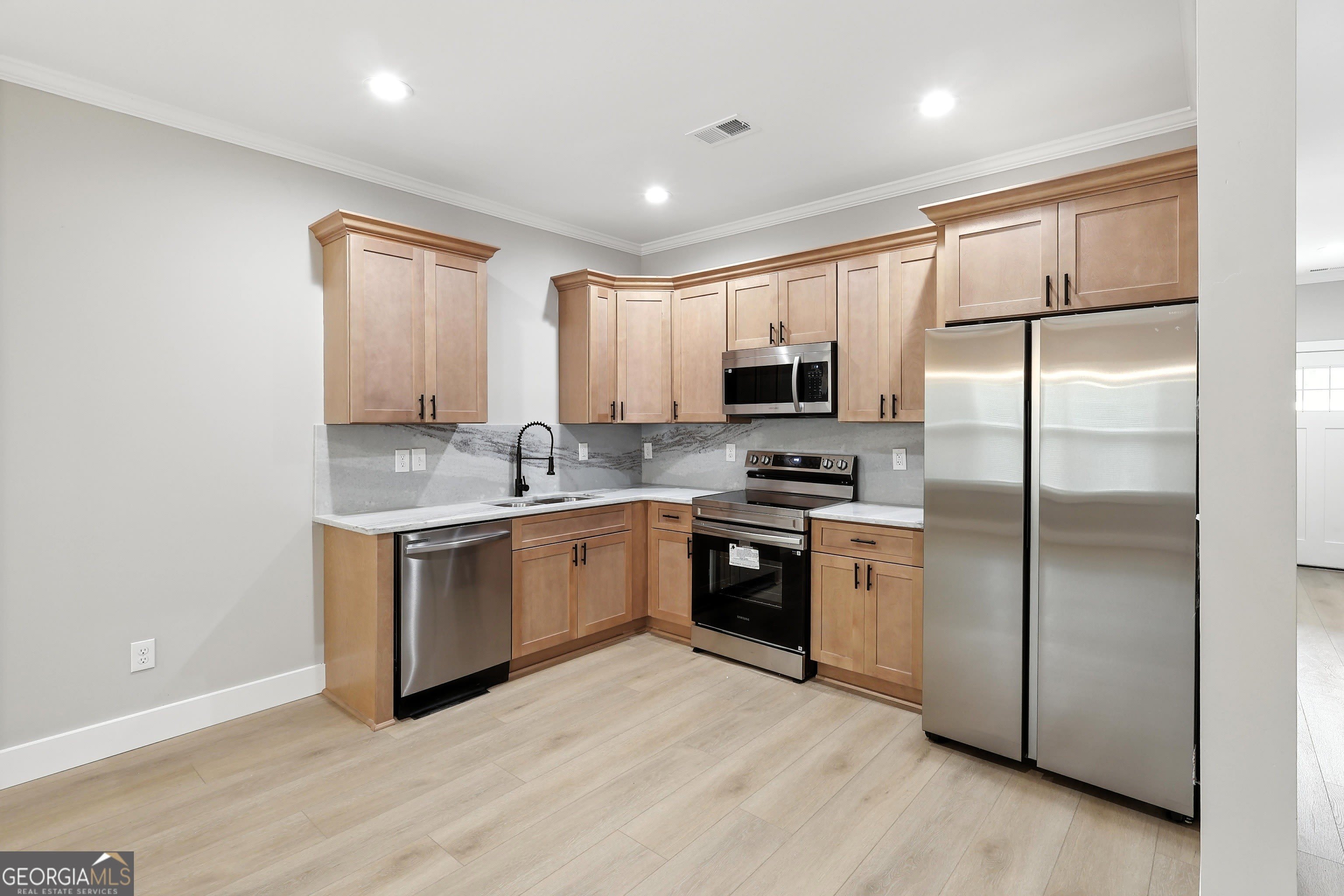 224 Brad Street – photo 5