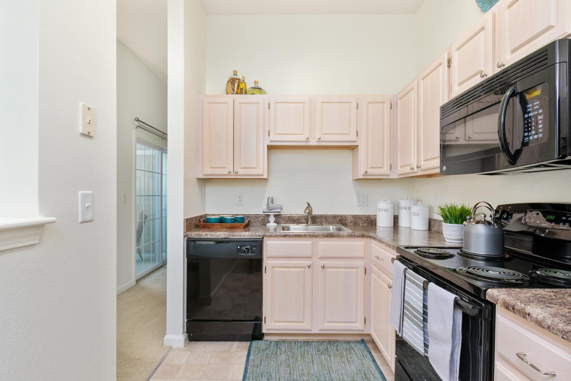 Greenwich Place Apartments – photo 1