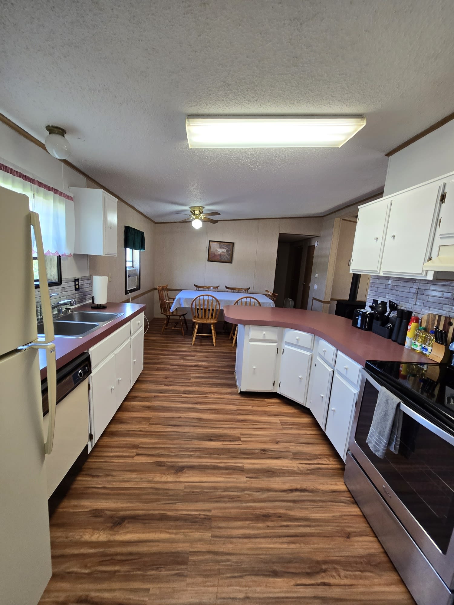 401 Rita St – photo 1