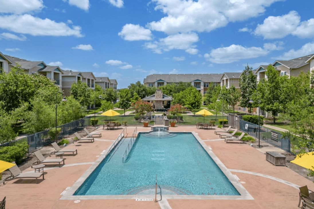 Belle at Bay Colony 55+ Apartments – photo 2