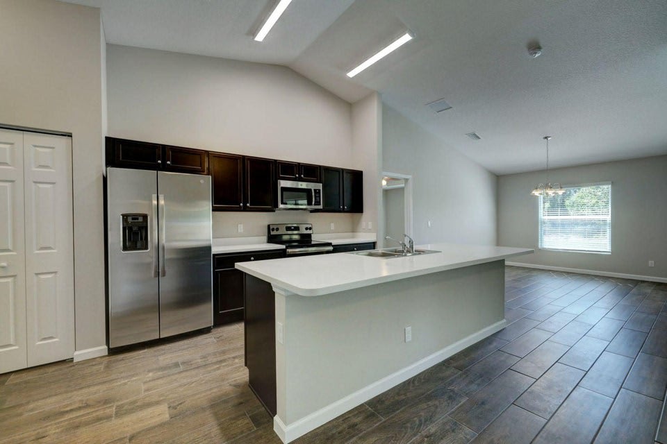 1733 Southwest Open View Drive – photo 5
