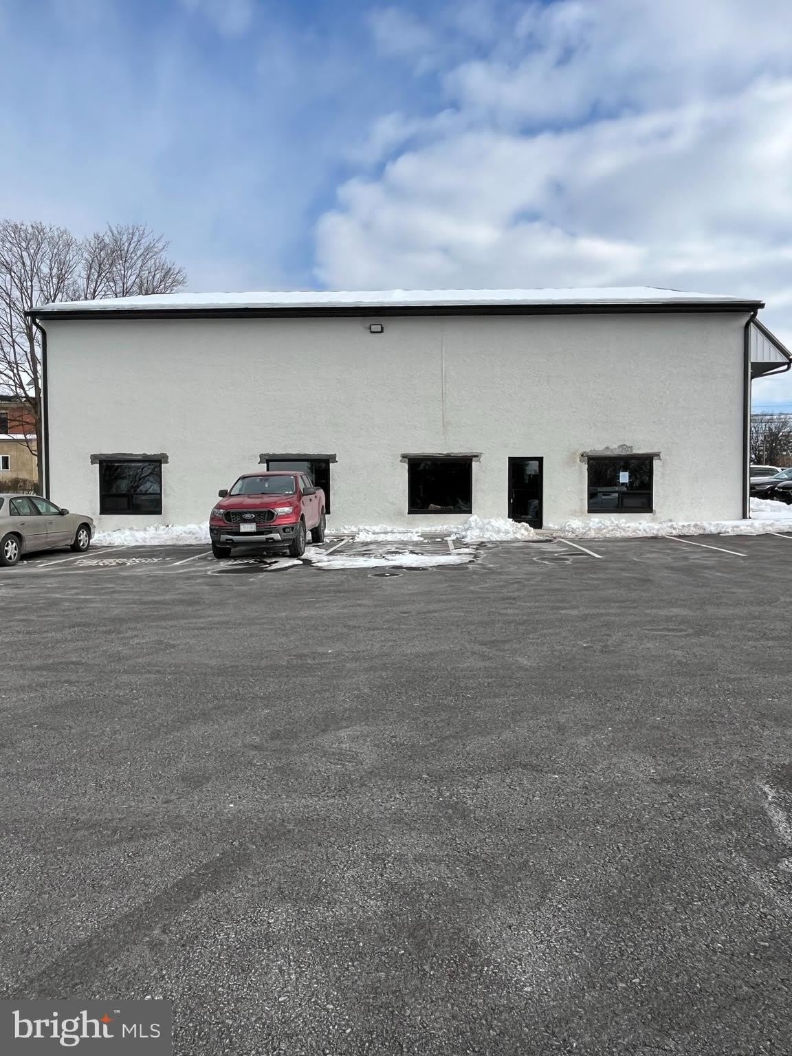 313 MAIN Street – photo 1
