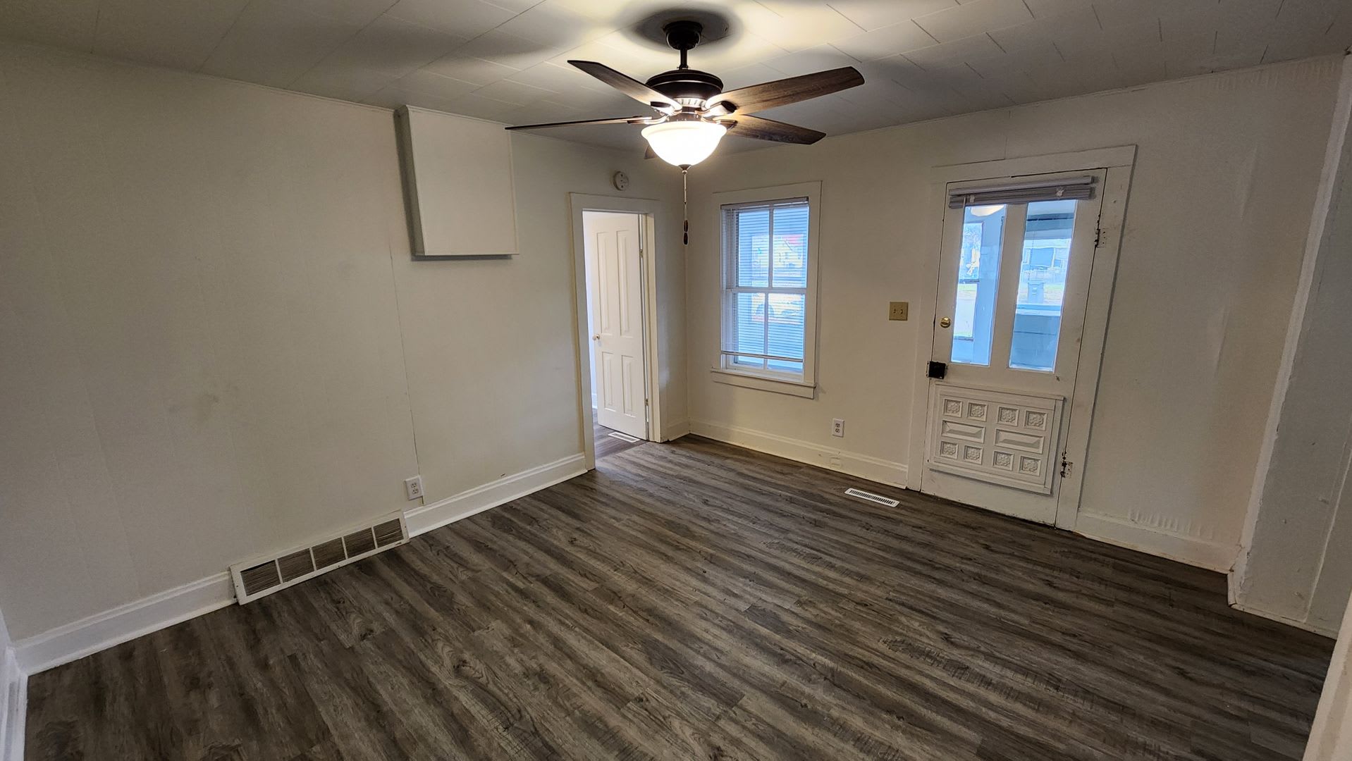 Updated North Side Home – photo 4