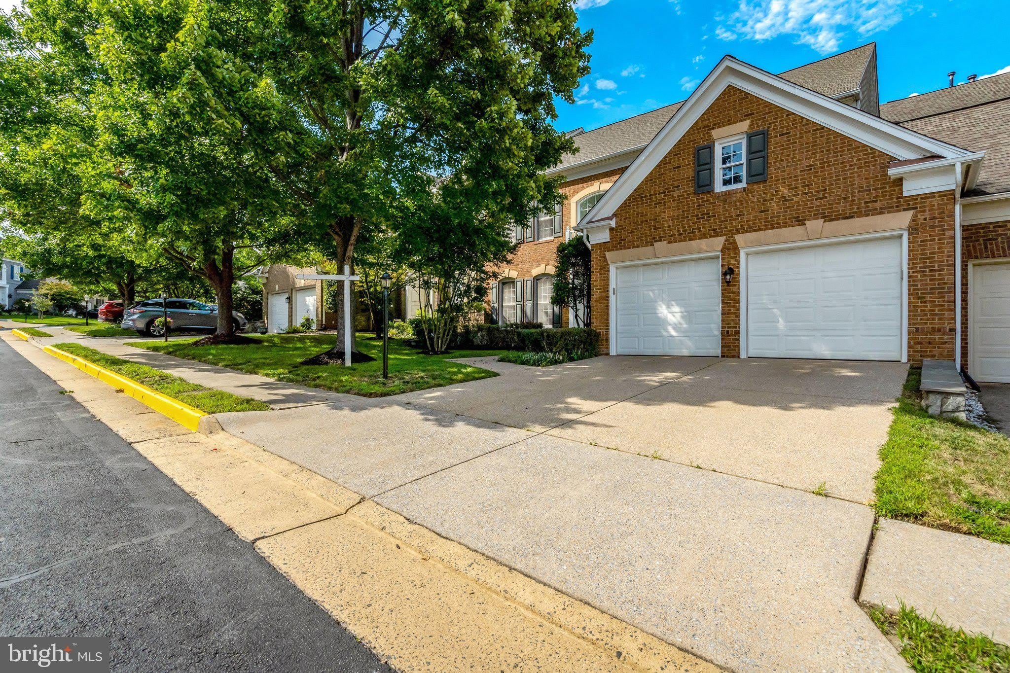 5257 WINTER VIEW Drive – photo 2