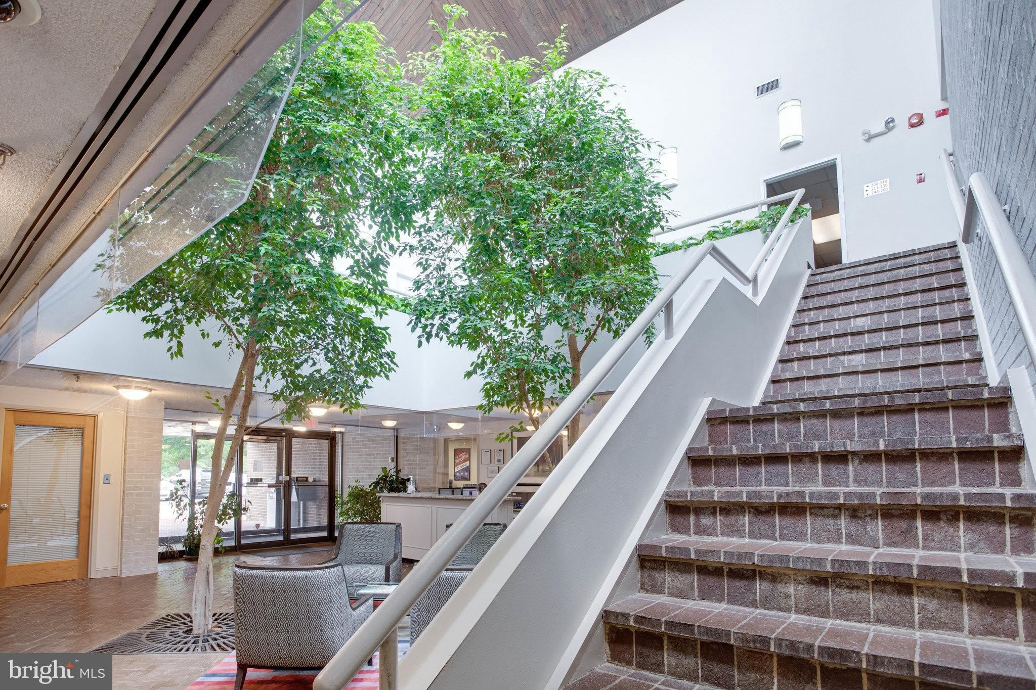 5641 Burke Centre – photo 4