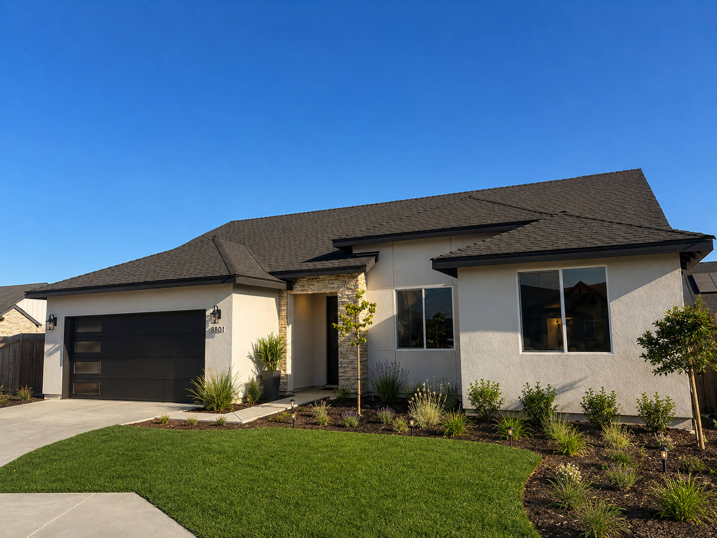 Newly Built 3 Bedroom Home With Attached 2 Car Garage Solar Panels Split Wing Layout Quartz Countertops – photo 2