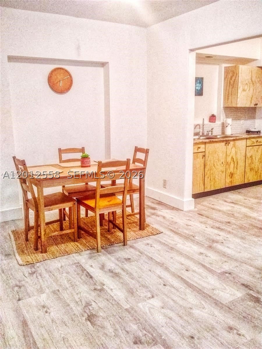 142 NE 56th St – photo 4
