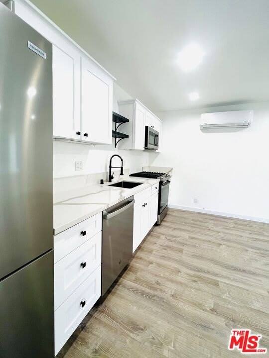 249 S CATALINA Ave – photo 5