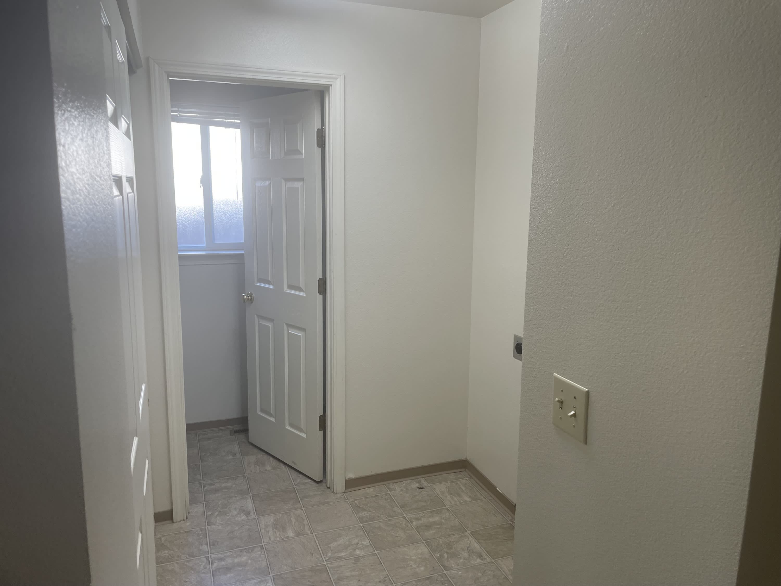 205 East Center Street – photo 5