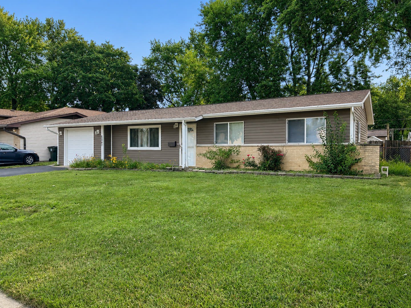 6847 Hawthorne Lane – photo 3