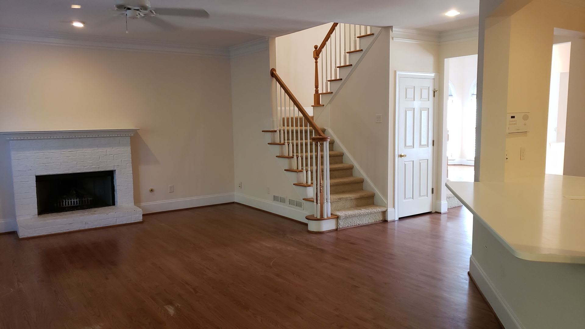 3281 Winthrop Cr. – photo 5