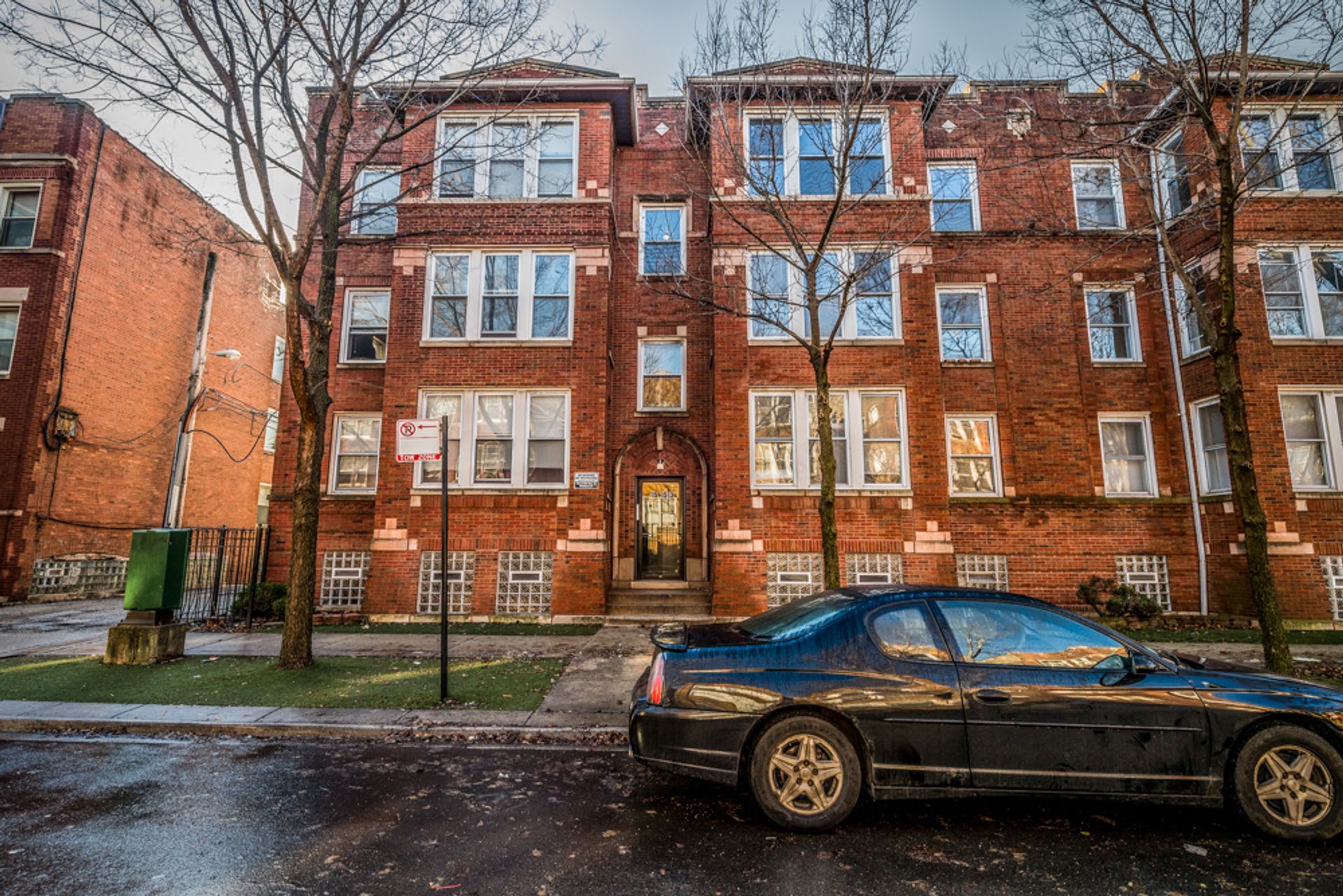1501 E 68th – photo 1
