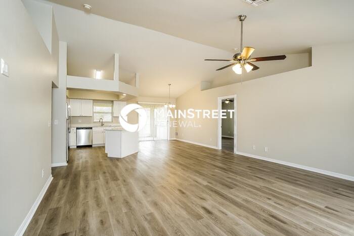 1154 Northwest 27th Avenue – photo 2