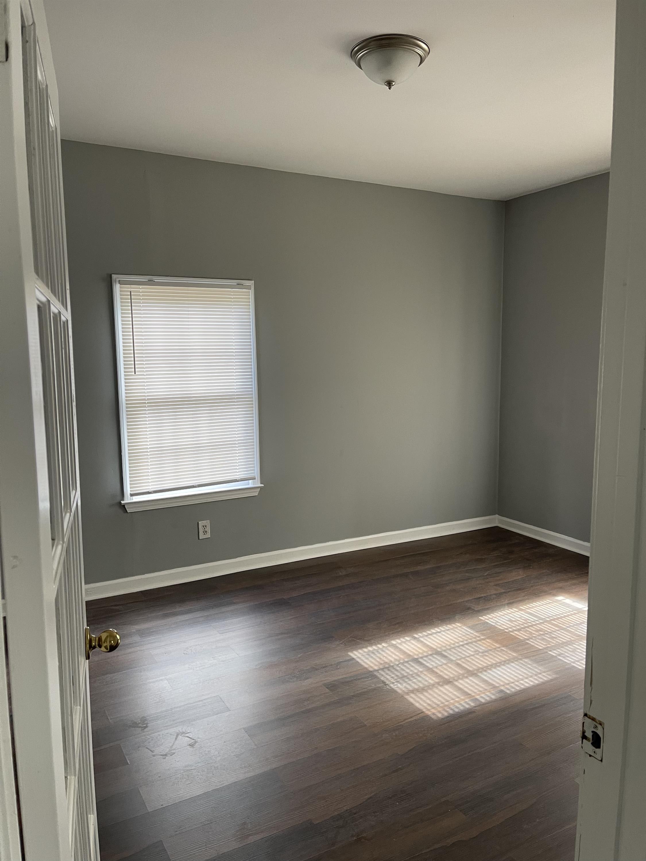 2162 Montrose Ave SE – photo 4