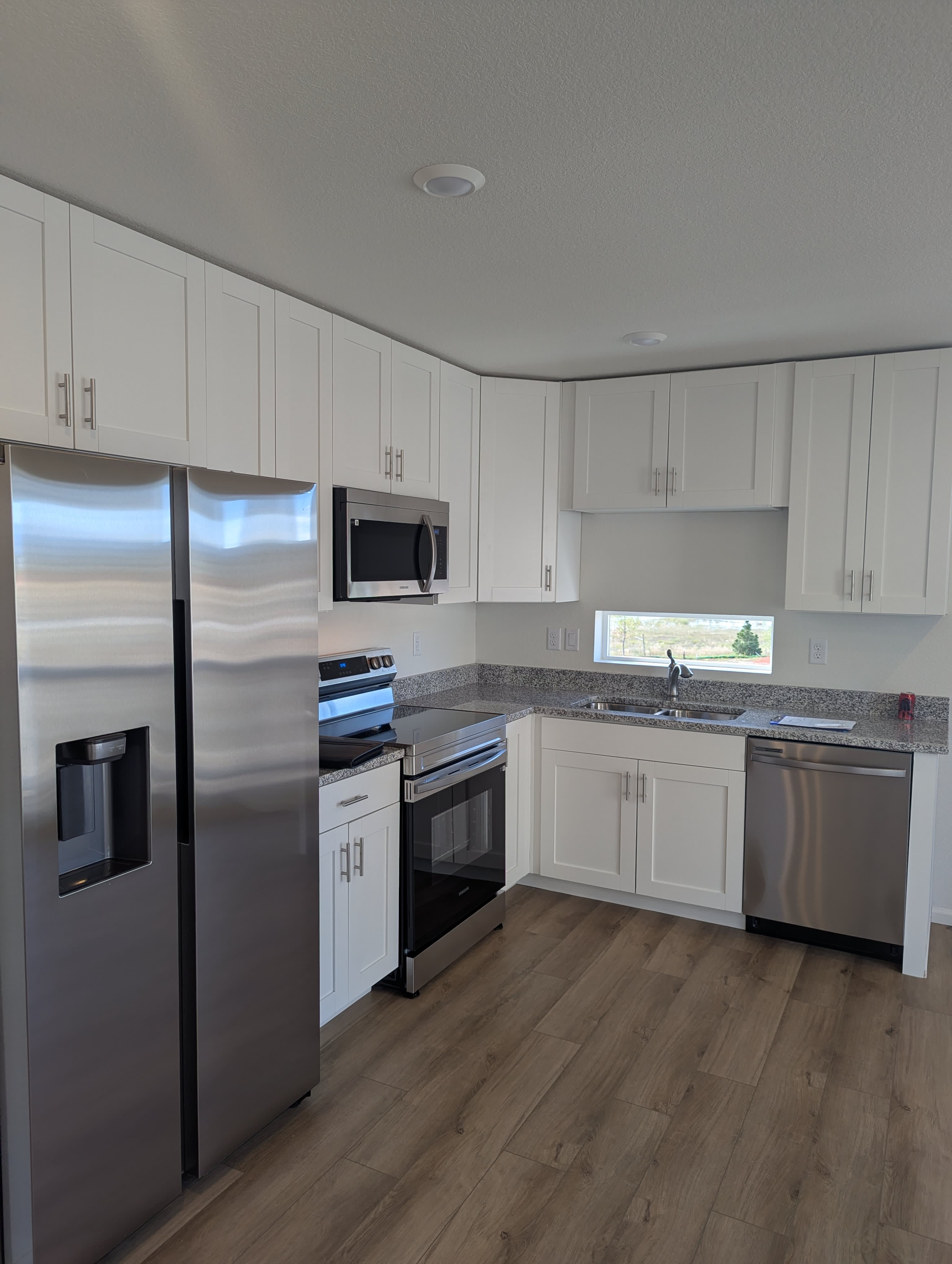 9372 Twin Sisters Drive – photo 2