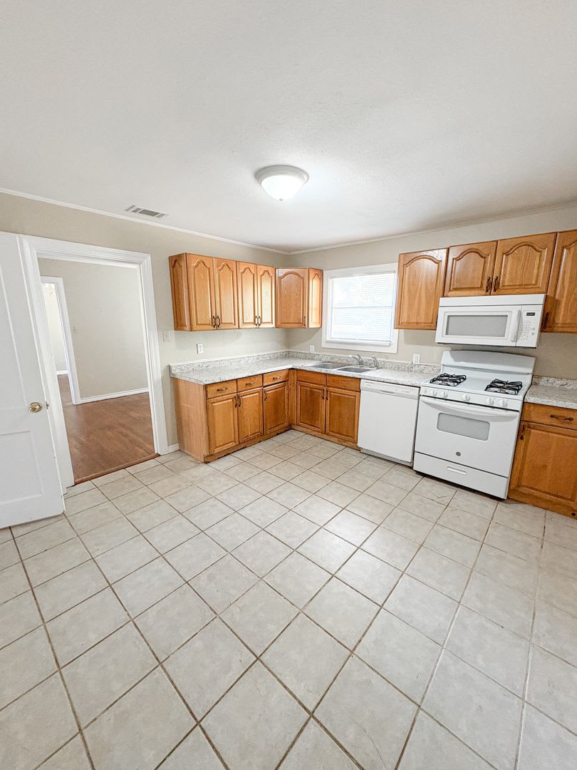 Cozy 4bedroom house in Pine Tree! – photo 4