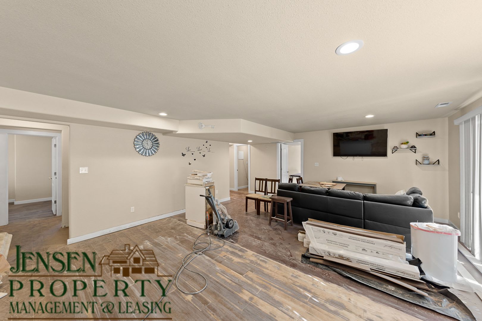 Beautiful Home in New Harmony – photo 3