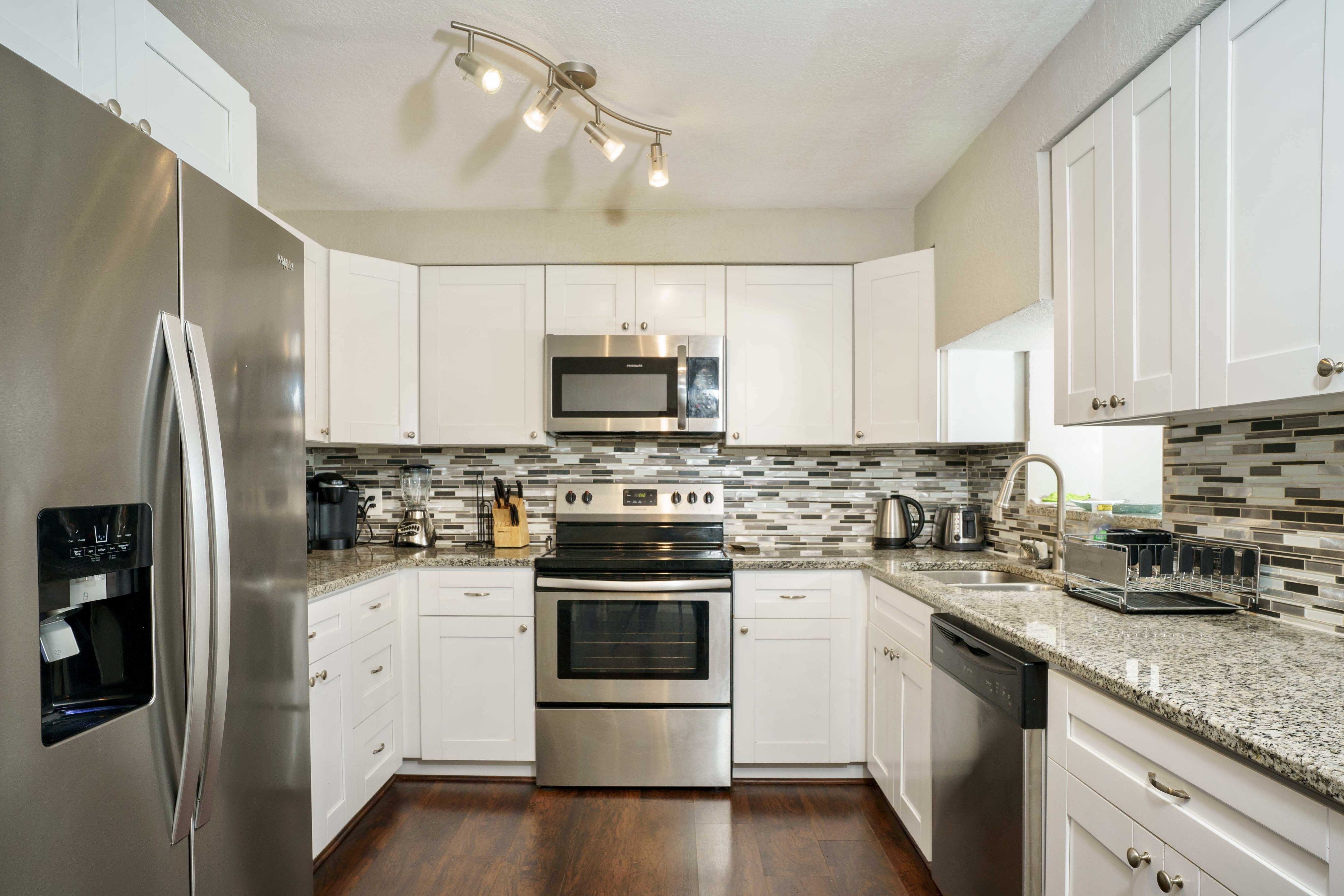 1759 Thames St – photo 2